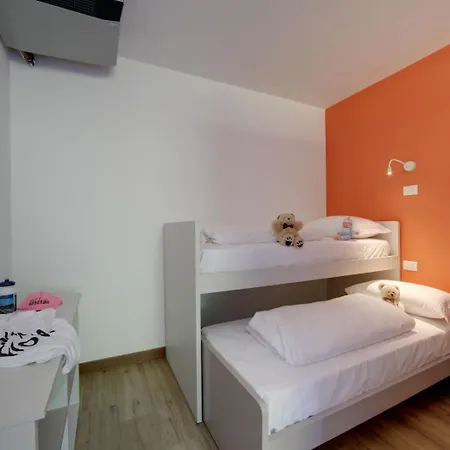 Aparthotel Isolino 3*
