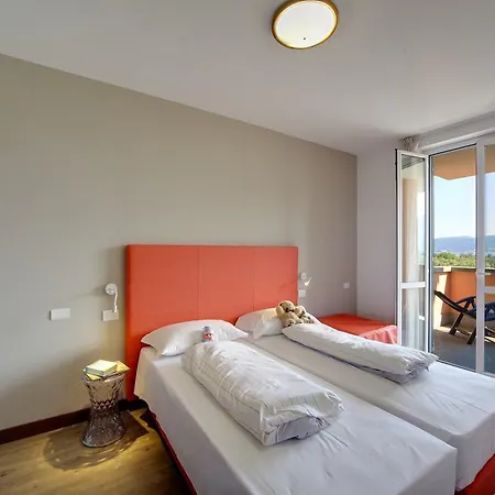 Isolino 3* فيربانيا