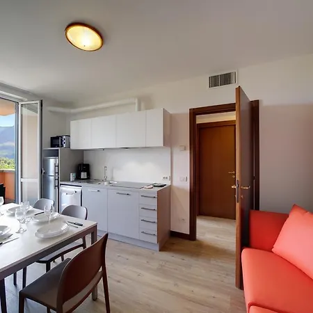 Aparthotel Isolino 3*
