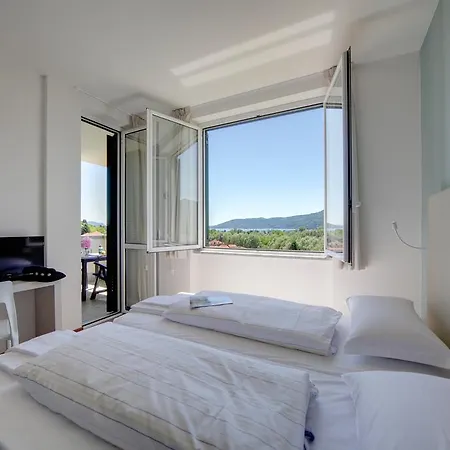 Isolino فيربانيا