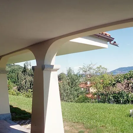 Isolino شقة فندقية 3*