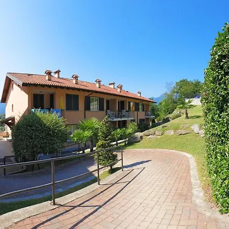 Aparthotel Isolino 3*