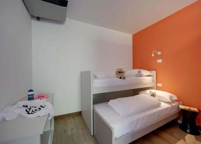 Hotel apartamentowy Isolino 3*