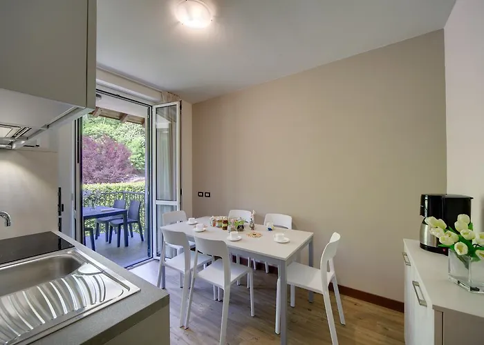 Isolino מלון דירות