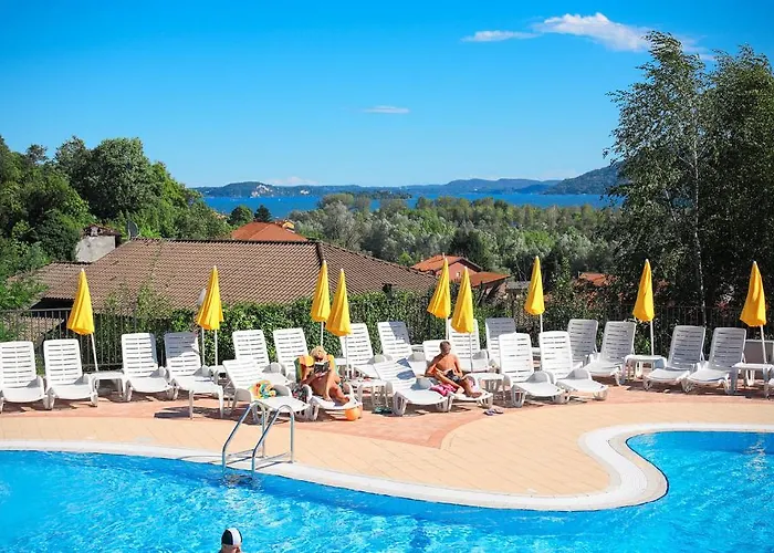 Isolino מלון דירות ורבאניה