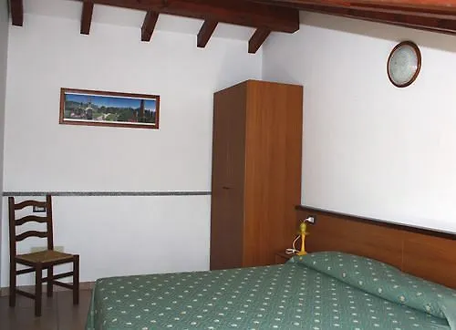 Isolino Hotel apartamentowy 3*